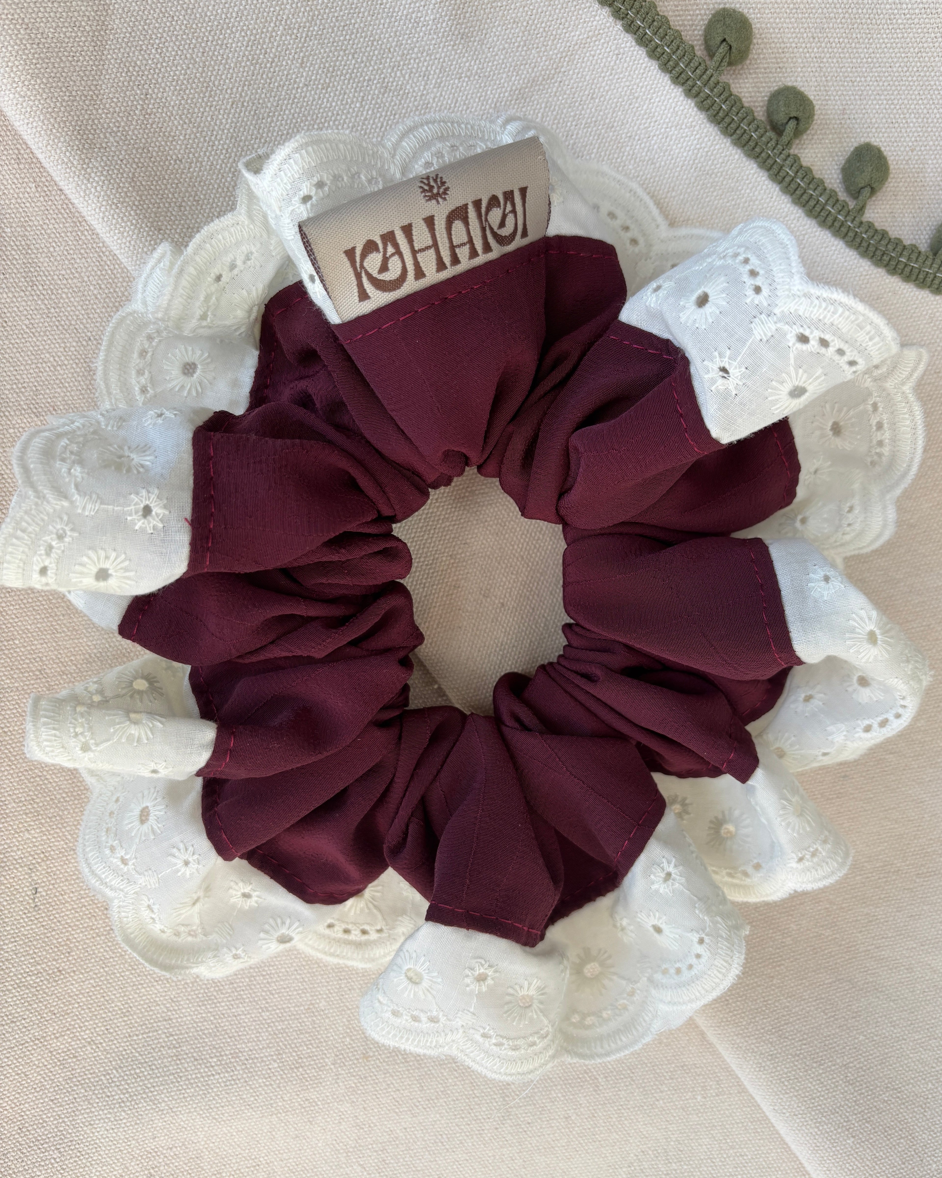 Scrunchie Broderie Burdeo