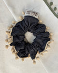 Scrunchie Pompón Negro